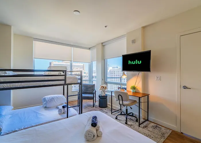 Apartment Tranquil 1br With Parking Gym Pool Phoenix